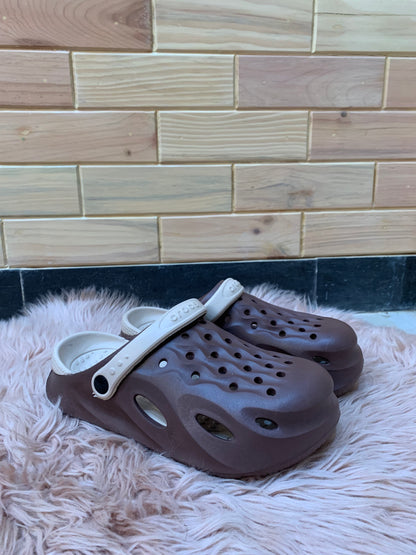 Beach Sandals - Stylish, Comfortable, and Durable Clogs for All Season