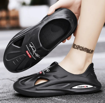 Men's Soft Sole Comfortable Clogs Outdoor Beach Wear