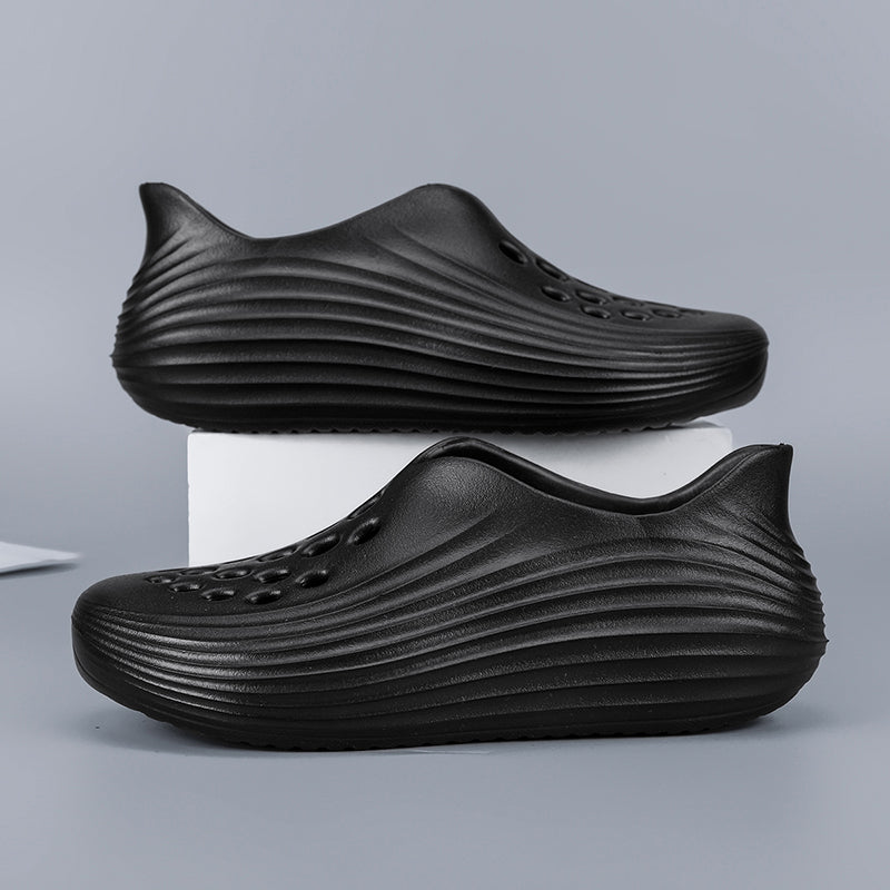 Lightweight Comfort Runner Clogs - New Arrival